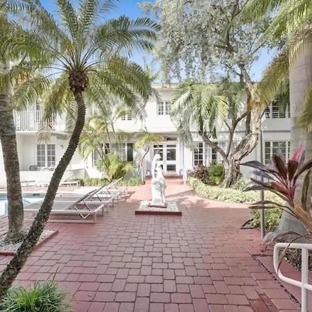Courtyard Apartments Part Of The Oasis Casita Collection Miami Beach Exterior photo