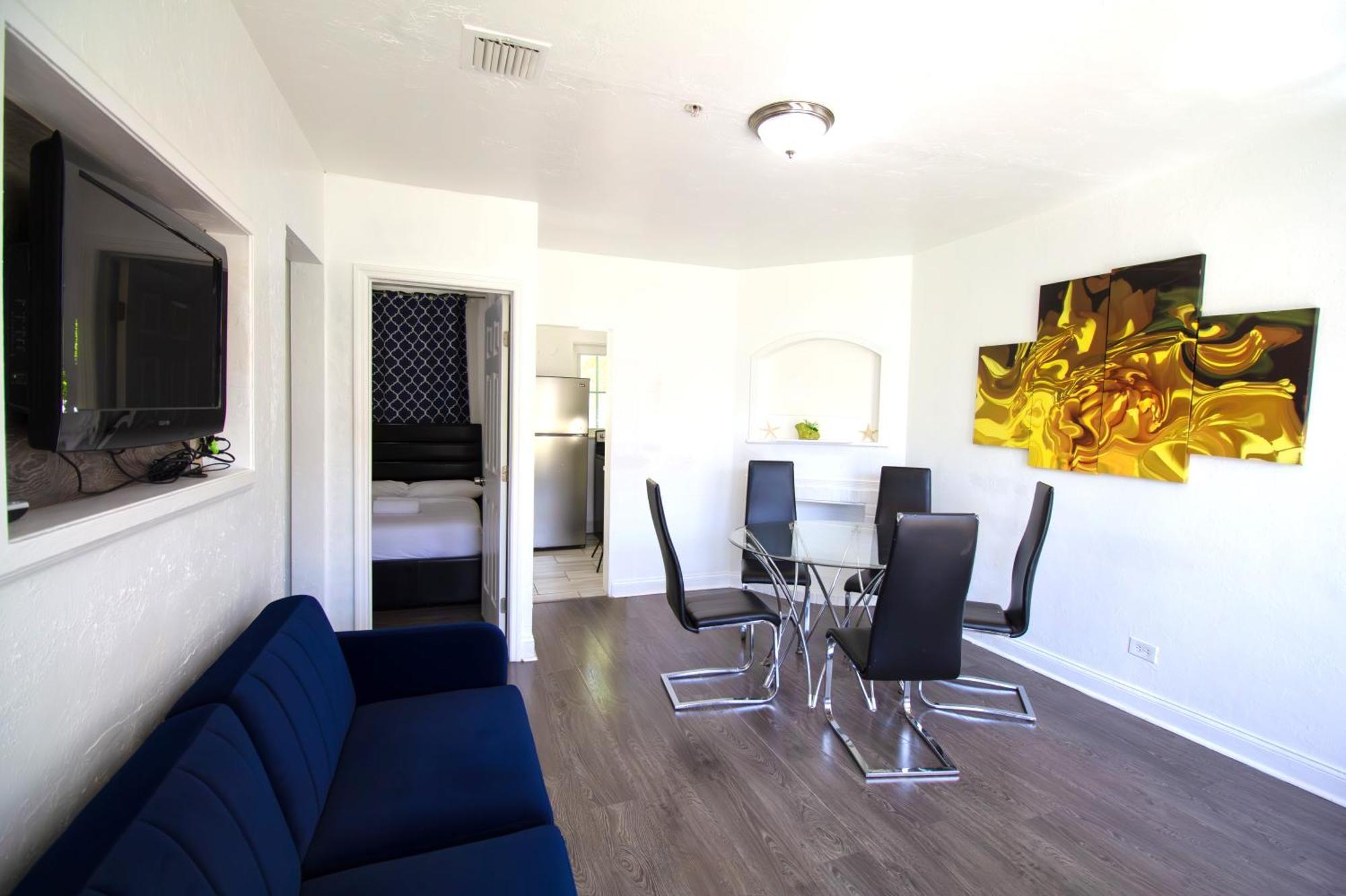 Courtyard Apartments Part Of The Oasis Casita Collection Miami Beach Exterior photo