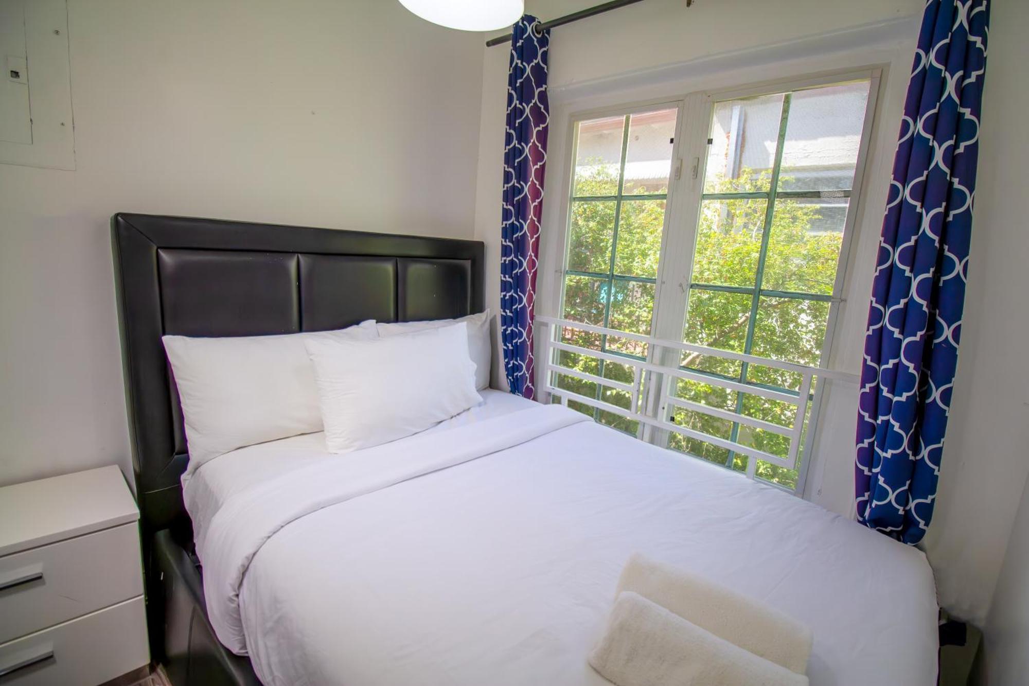 Courtyard Apartments Part Of The Oasis Casita Collection Miami Beach Exterior photo