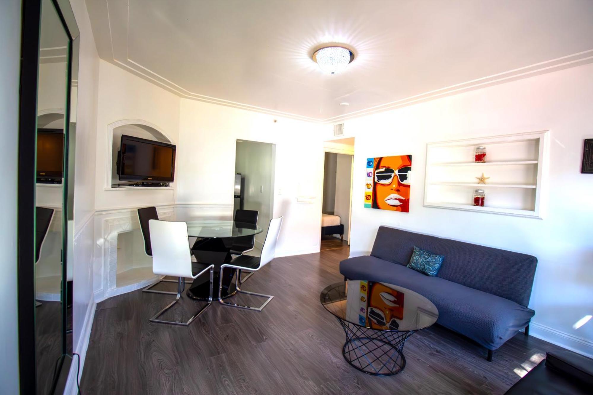 Courtyard Apartments Part Of The Oasis Casita Collection Miami Beach Exterior photo