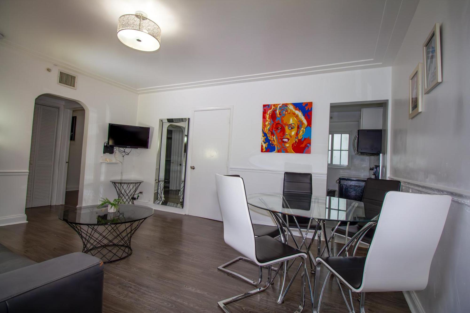Courtyard Apartments Part Of The Oasis Casita Collection Miami Beach Exterior photo